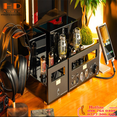 Cayin HA-300 MK3 Headphone/ Speaker  Amplifier